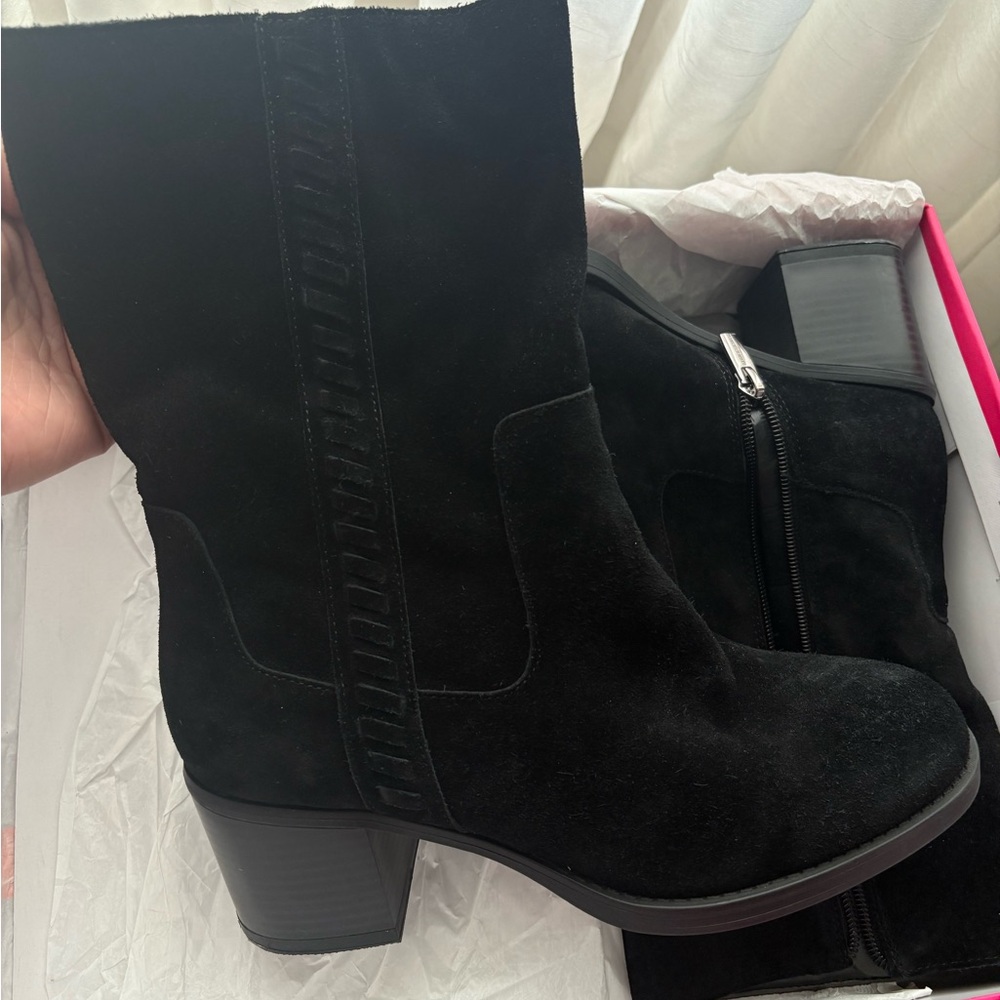 Vince Camuto Black Heeled Boots Suede Pull-On - Picture 2 of 8